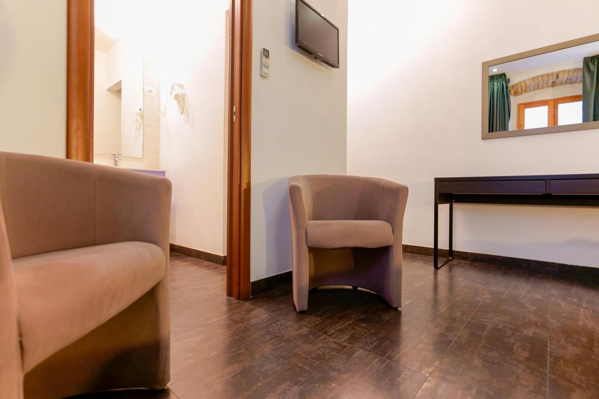 Hotel Il Palazz8 à Iglesias Extérieur photo